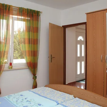 Apartament - Perna 4541a Kuciste
